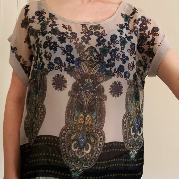 Xhilaration Gray Paisley Tee - Picture 5 of 5